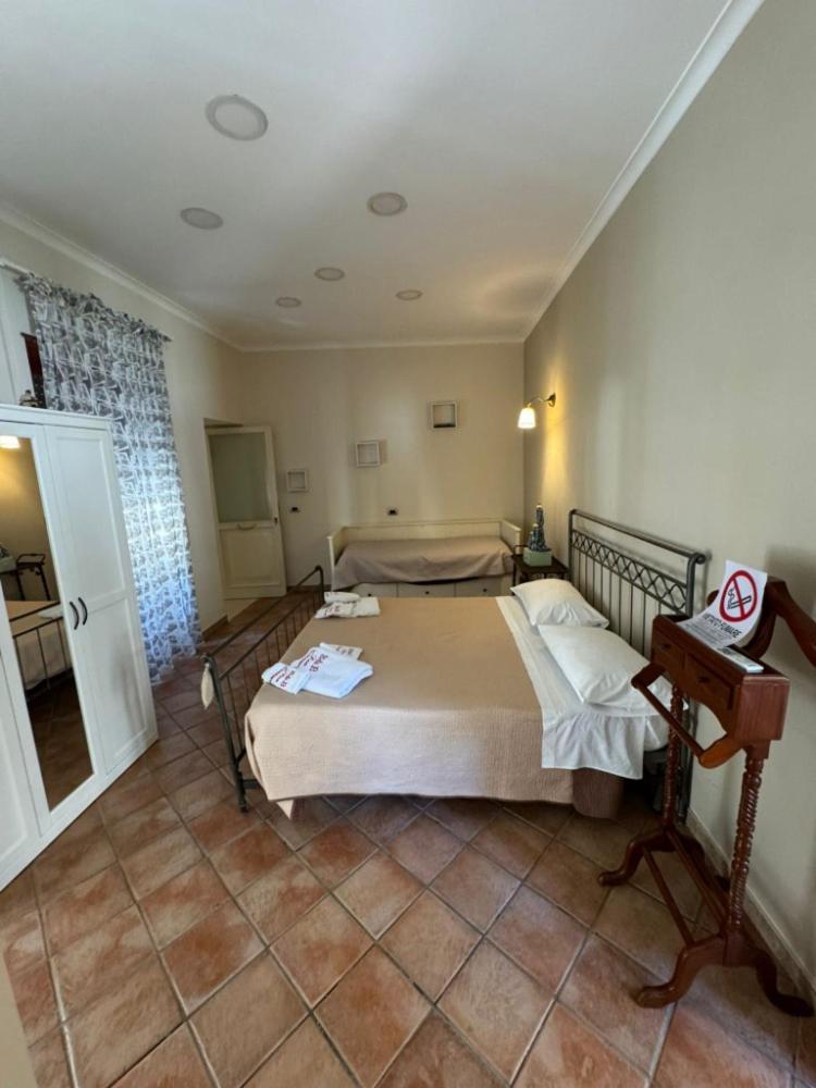 Beb Don Gennaro Bed & Breakfast Naples Exterior photo