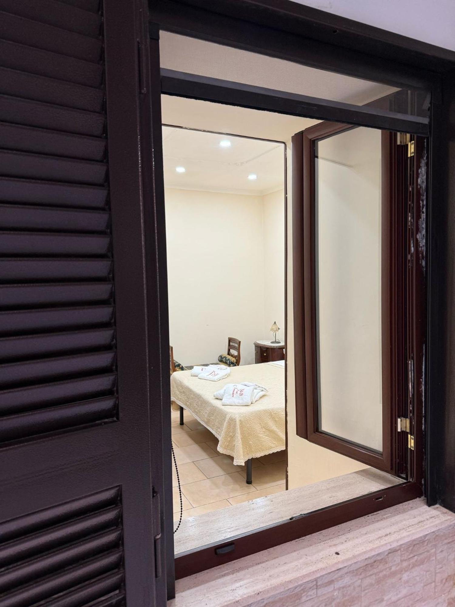 Beb Don Gennaro Bed & Breakfast Naples Exterior photo