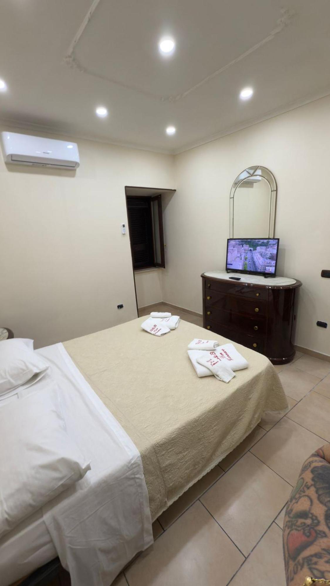 Beb Don Gennaro Bed & Breakfast Naples Exterior photo